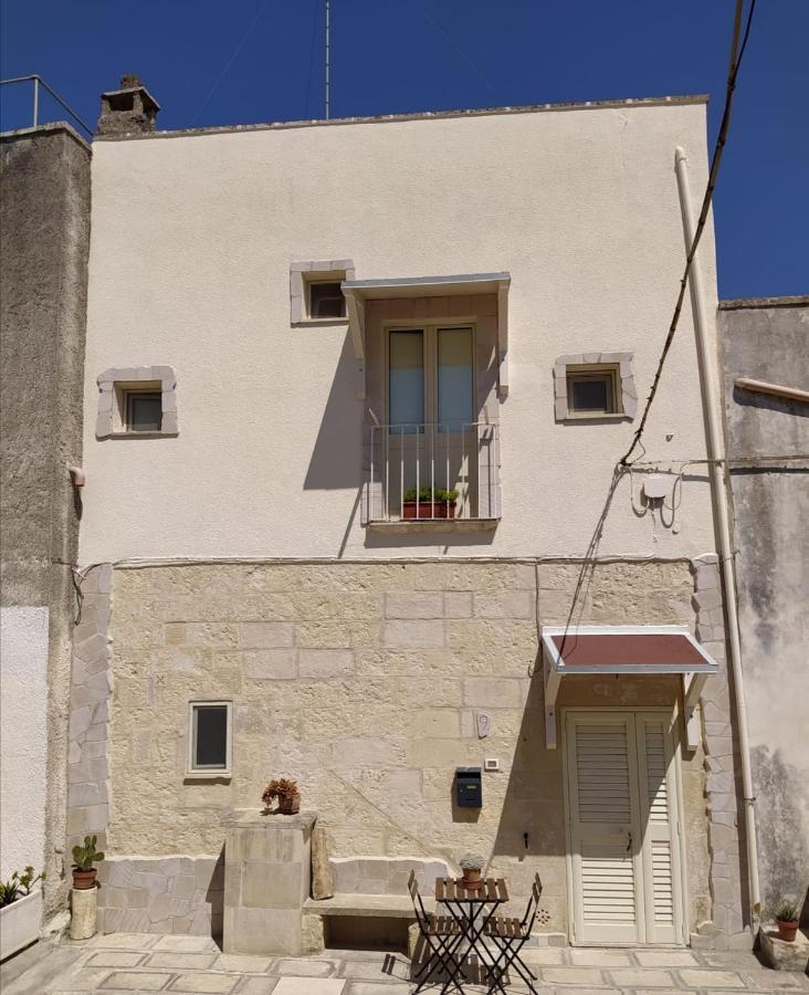 Casa Corte Della Liberta Uggiano La Chiesa Exteriör bild